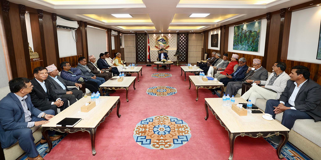 सिंदरवारमा ९ दलीय गठबन्धनको कार्यदलको बैठक सुरु